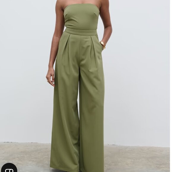 Pretty Lavish Bandeau Jumpsuit (size 10) - Picture 1 of 7